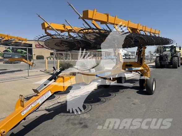Fair MFG 1700 مكابس وميبسات التبن