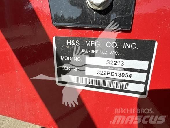 H&S 2213 معدات توزيع السماد العضوي