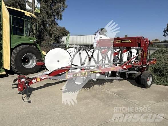 H&S 8117 مكابس وميبسات التبن
