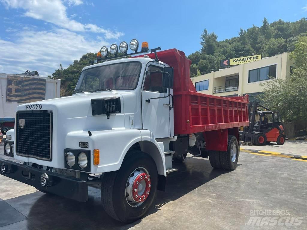 Volvo N10 ST شاحنات قلابة