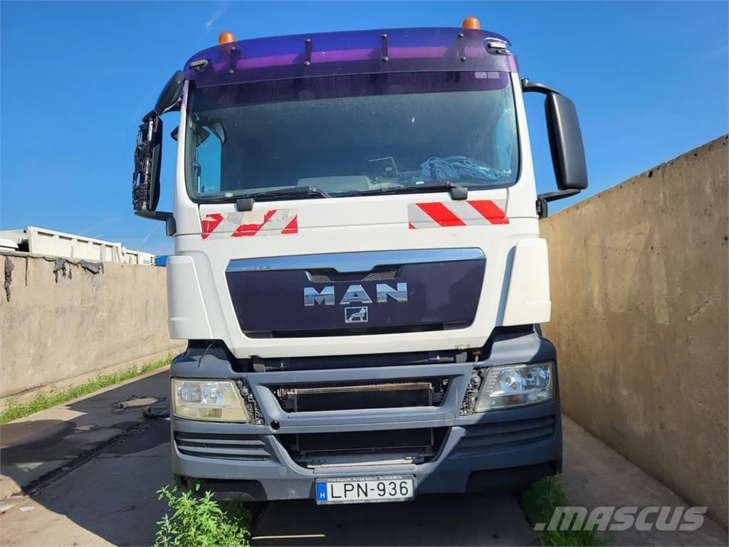 MAN TGS 28.320 6X2 شاحنات بمقصورة وهيكل