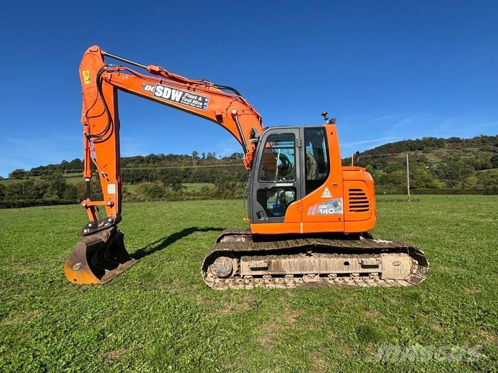 Doosan DX 140 LCR-3 حفارات زحافة