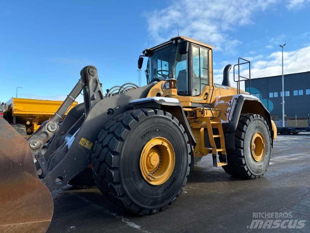 Volvo L 220 G لوادر بعجل