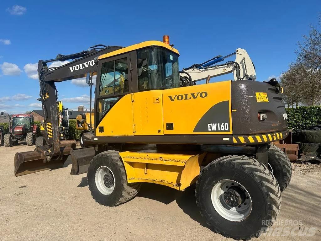 Volvo EW160 حفارات بعجل