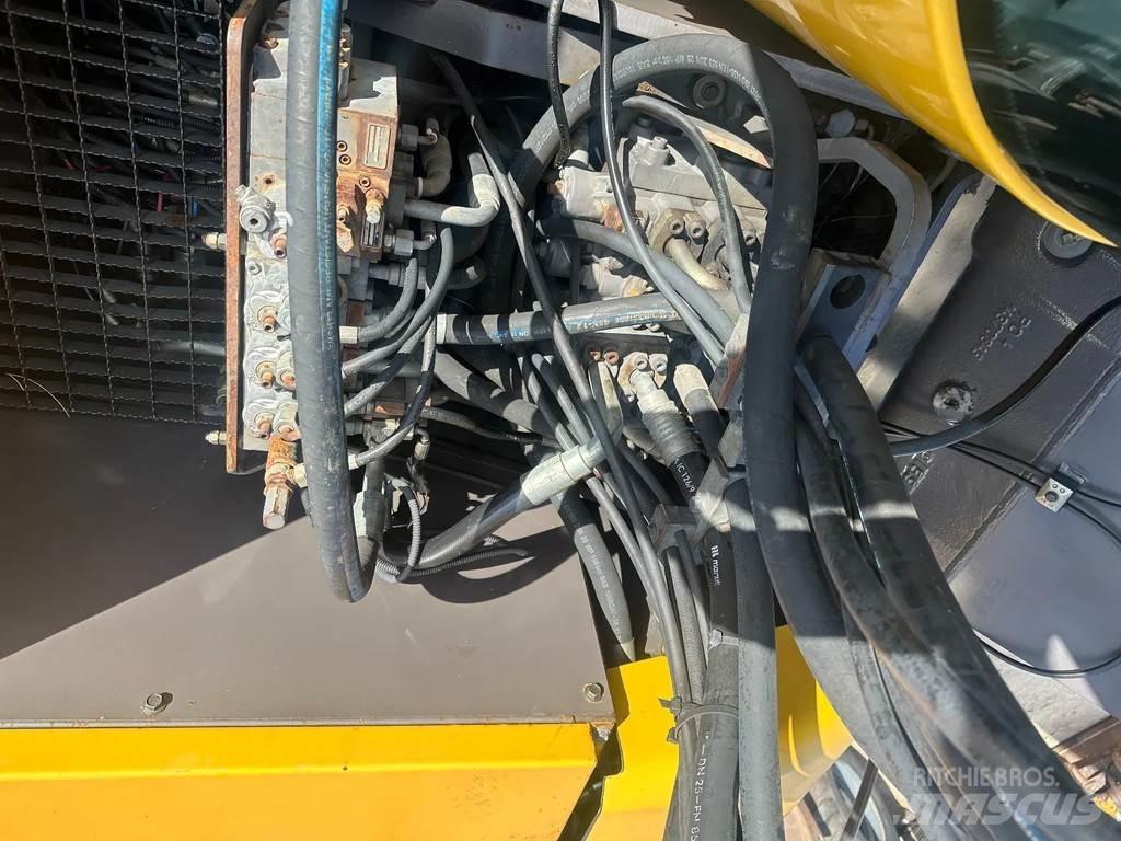Volvo EW160 حفارات بعجل