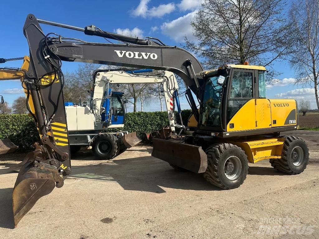 Volvo EW160 حفارات بعجل