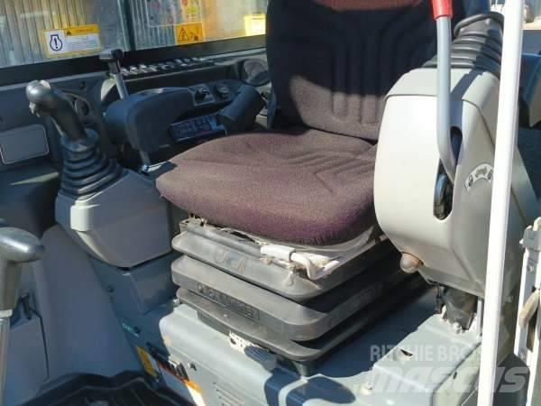 Takeuchi TB 260 حفارات صغيرة أقل من 7 طن (حفارات صغيرة)