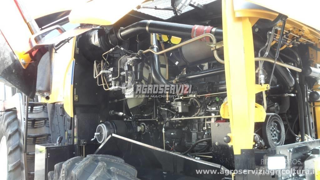 New Holland FR 9060 علافات ذاتية الدفع