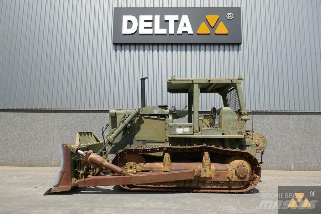 CAT D7F Ex-army بلدوزرات مجنزرة
