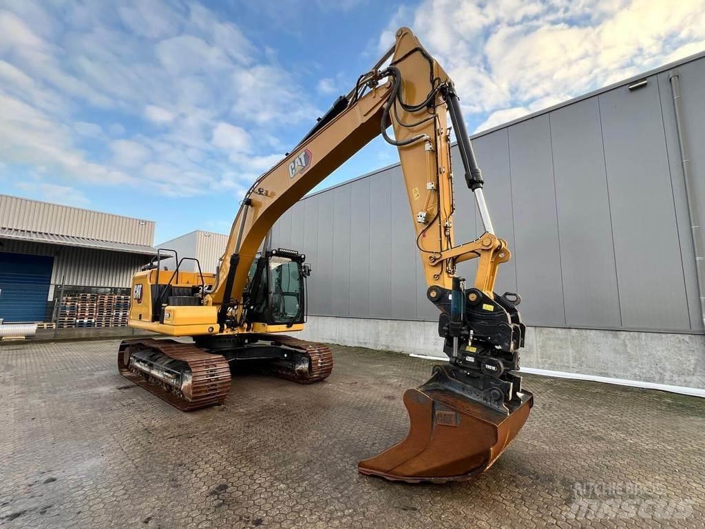 CAT 320-07 حفارات زحافة