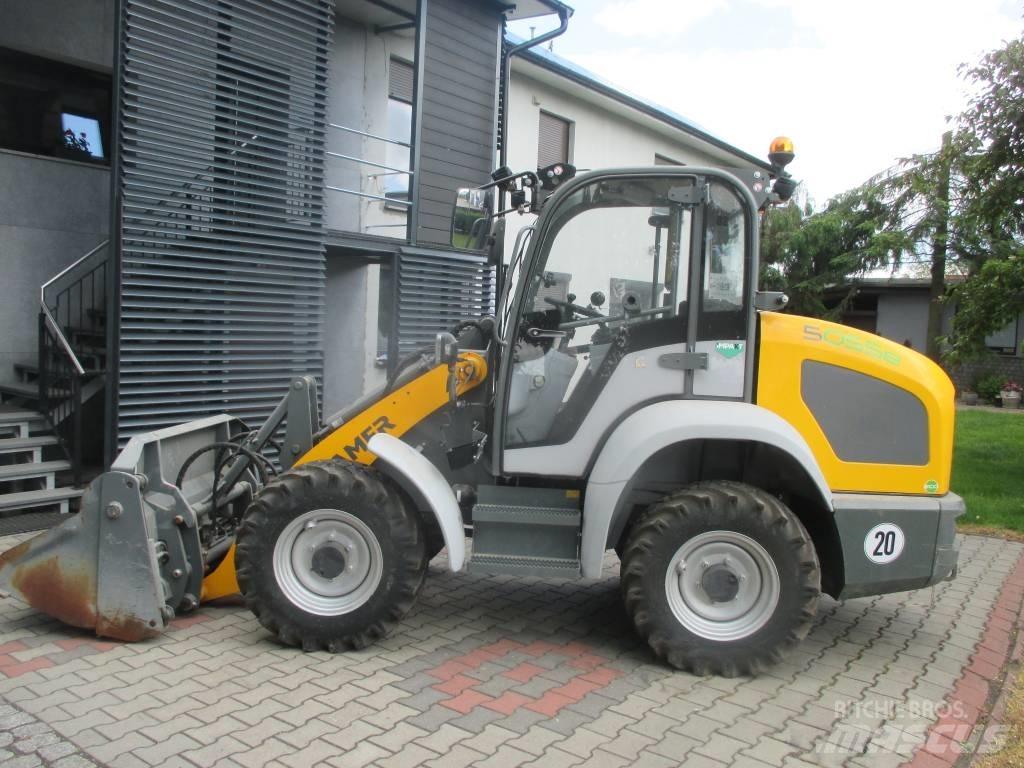 Kramer 5055e لوادر بعجل
