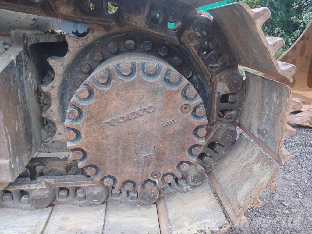 Volvo EC380EL حفارات زحافة