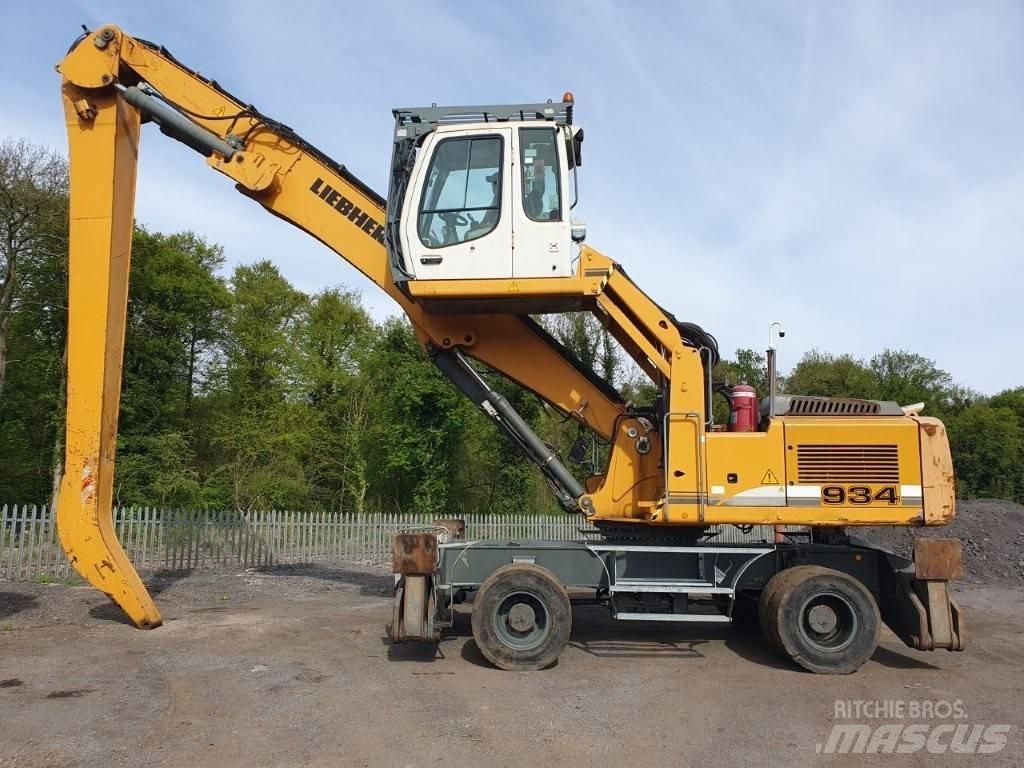 Liebherr A 934 C مناولات المخلفات / مناولات صناعية