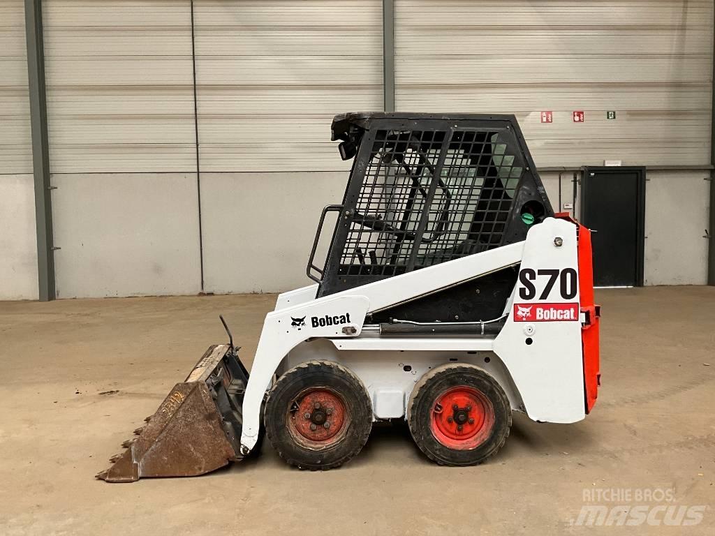 Bobcat S 70 لوادر انزلاقية التوجيه
