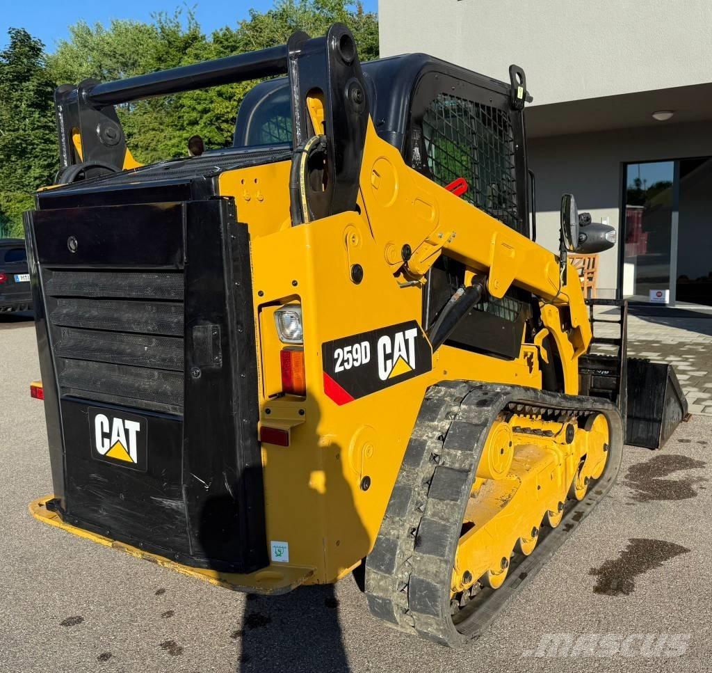 CAT 259D لوادر انزلاقية التوجيه