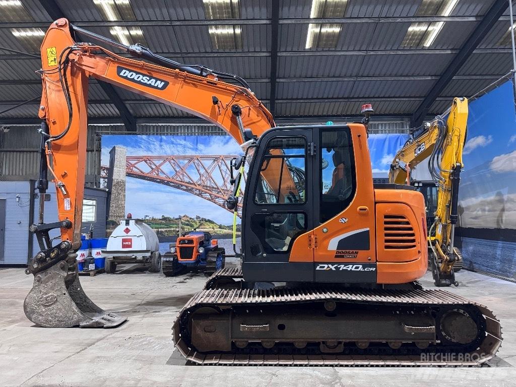 Doosan DX 140 LCR-5 حفارات زحافة