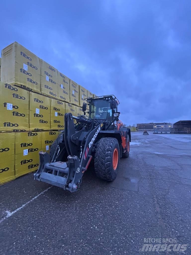 Doosan DL 280-7 لوادر بعجل