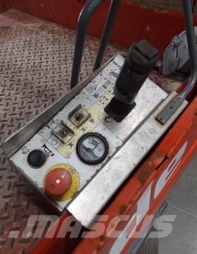 SkyJack SJ III 4632 رافعات مقصية الشكل