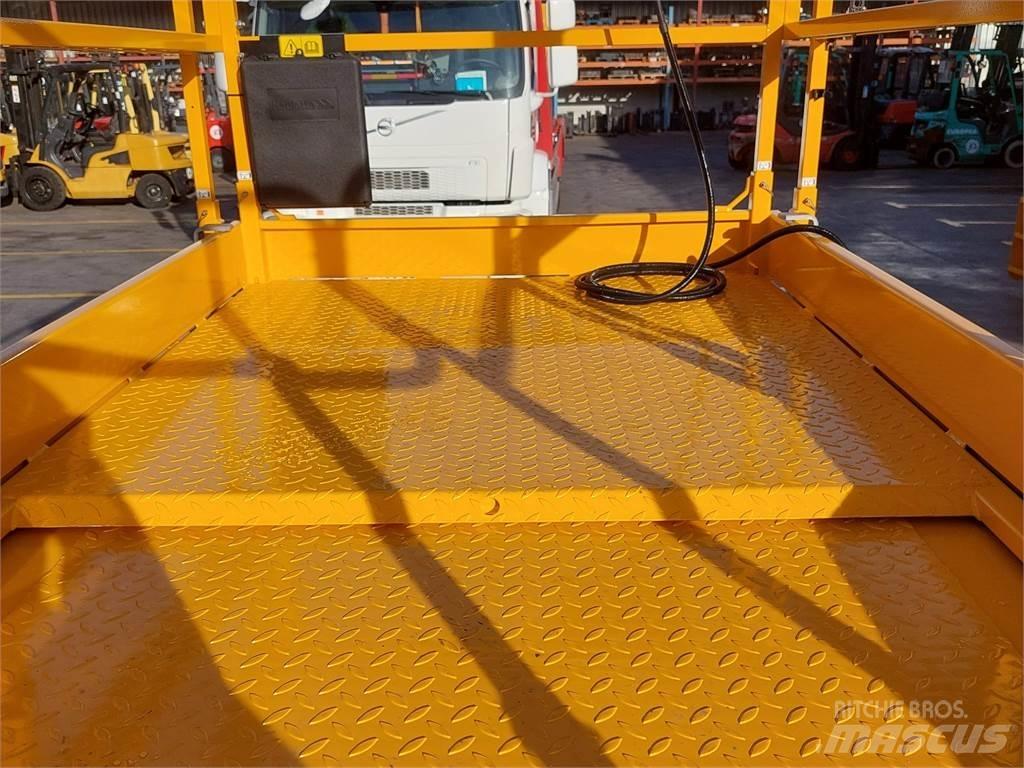 Haulotte C12DX رافعات مقصية الشكل
