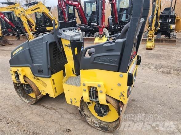 Bomag BW90AD-5 مداحل أحادية الأسطوانة