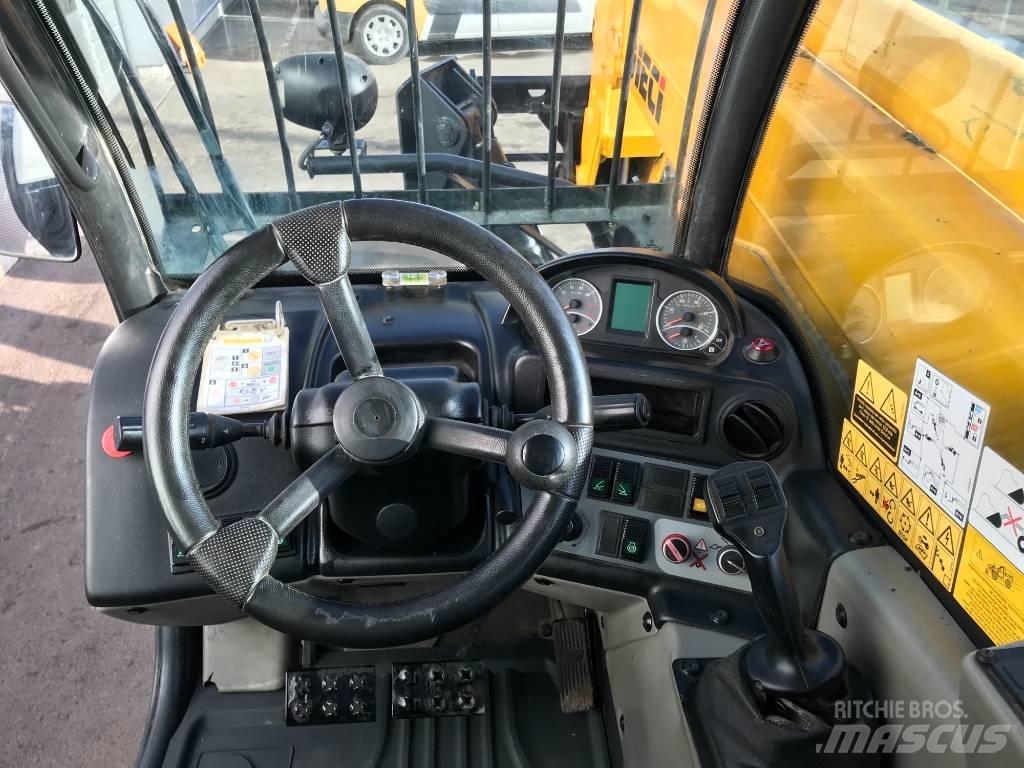 Dieci Runner 40.13 مناولات متداخلة