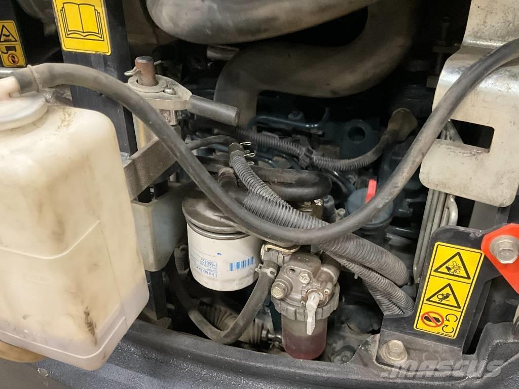 Kubota U 27-4 حفارات صغيرة أقل من 7 طن (حفارات صغيرة)