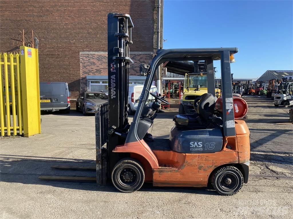 Toyota 42-7FGF15 شاحنات LPG