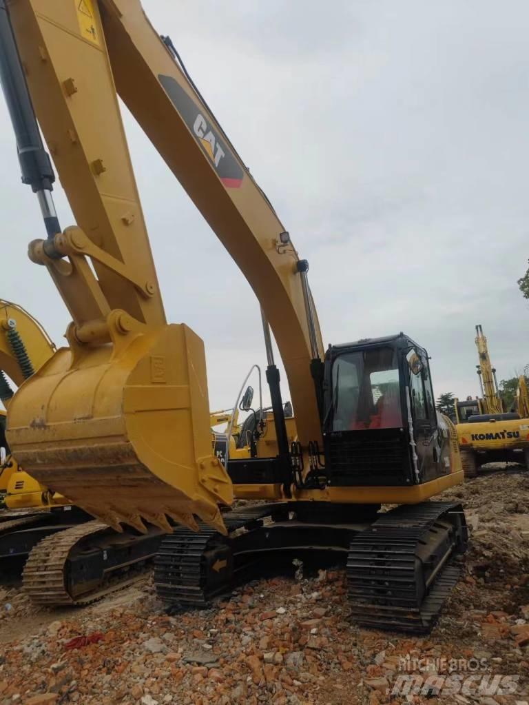 CAT 320 D حفارات زحافة