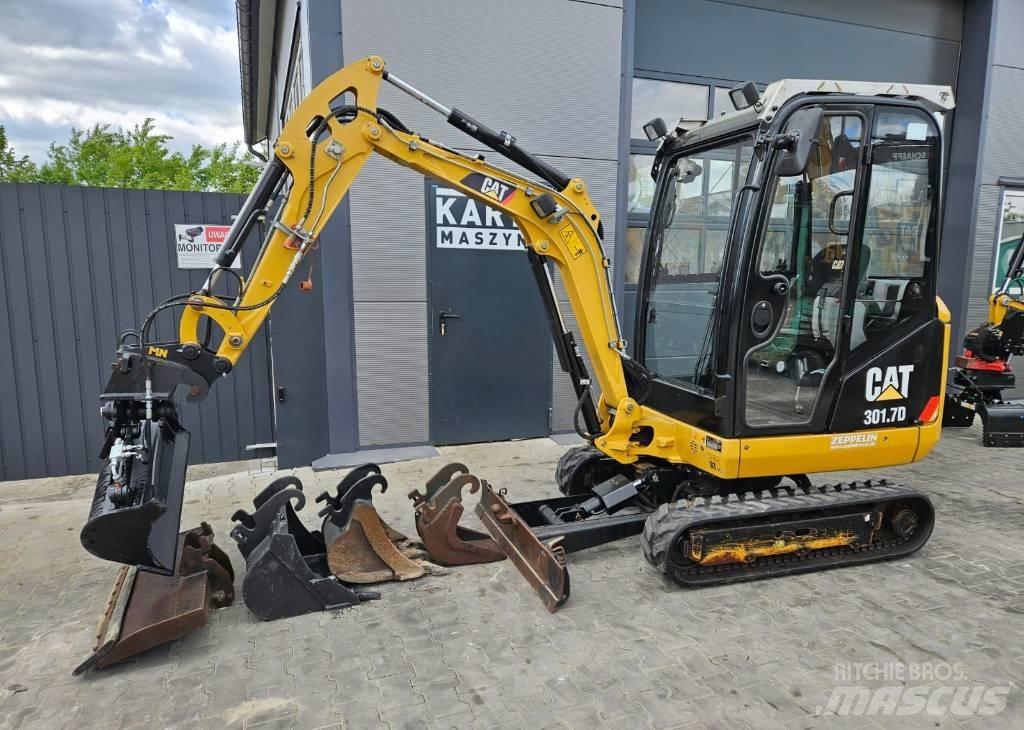 CAT 301.7 D حفارات صغيرة أقل من 7 طن (حفارات صغيرة)