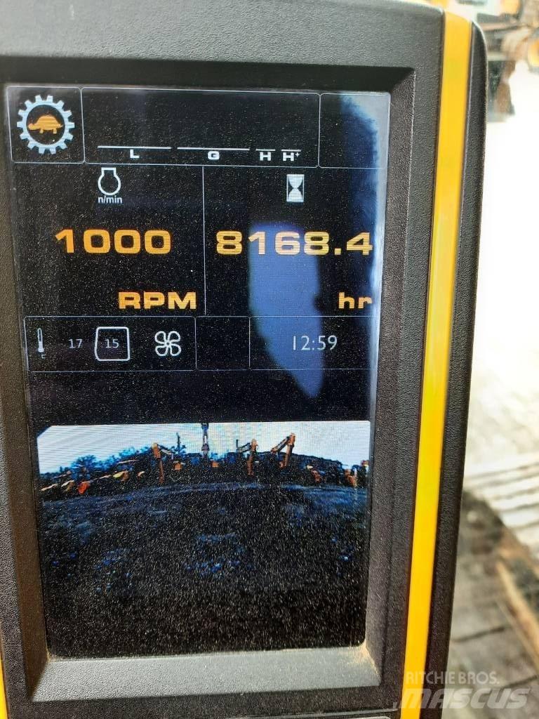 JCB JS 220 N LC حفارات زحافة