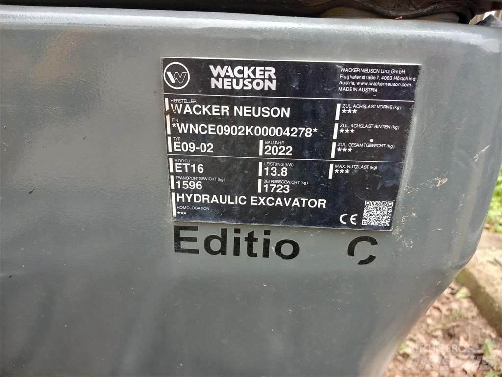 Wacker Neuson ET16 حفارات زحافة