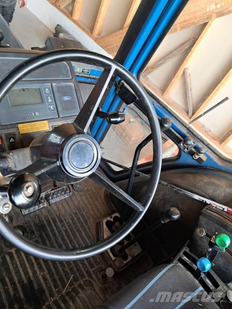 Ford 6410 الجرارات