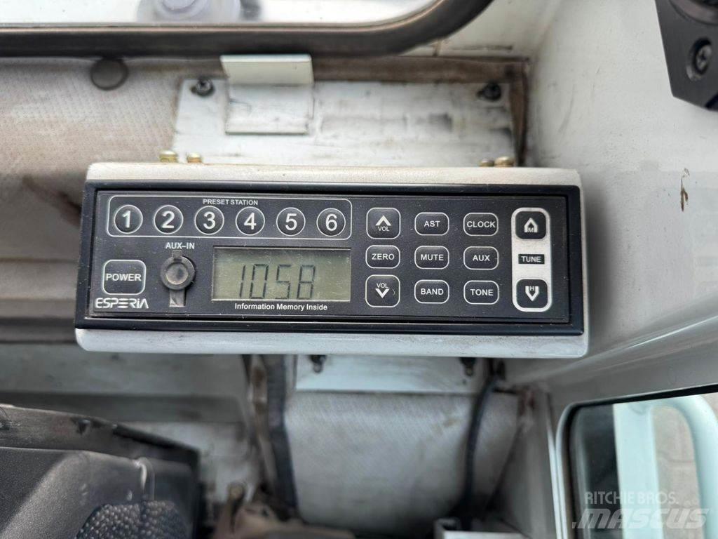 Takeuchi TB016 حفارات صغيرة أقل من 7 طن (حفارات صغيرة)