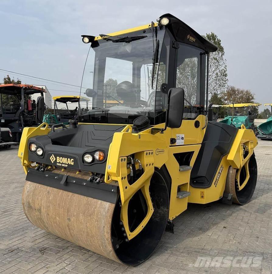 Bomag BW 151 AD-50 مداحل ثنائية الاسطوانة
