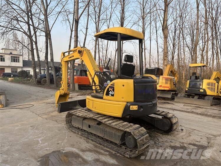 Komatsu PC 40 حفارات زحافة