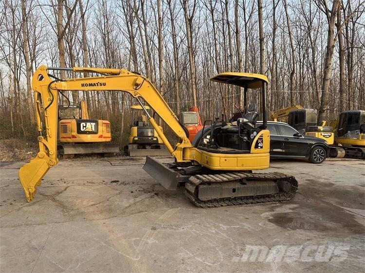 Komatsu PC 40 حفارات زحافة