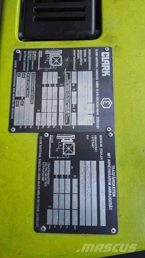 Clark TM 12 SN شاحنات ذات رافعات شوكية تعمل بالكهرباء