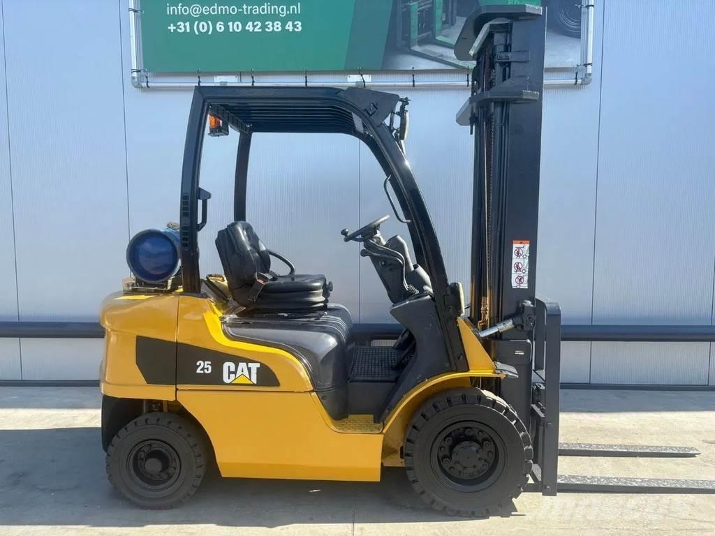 CAT GP25N Heftruck شاحنات LPG