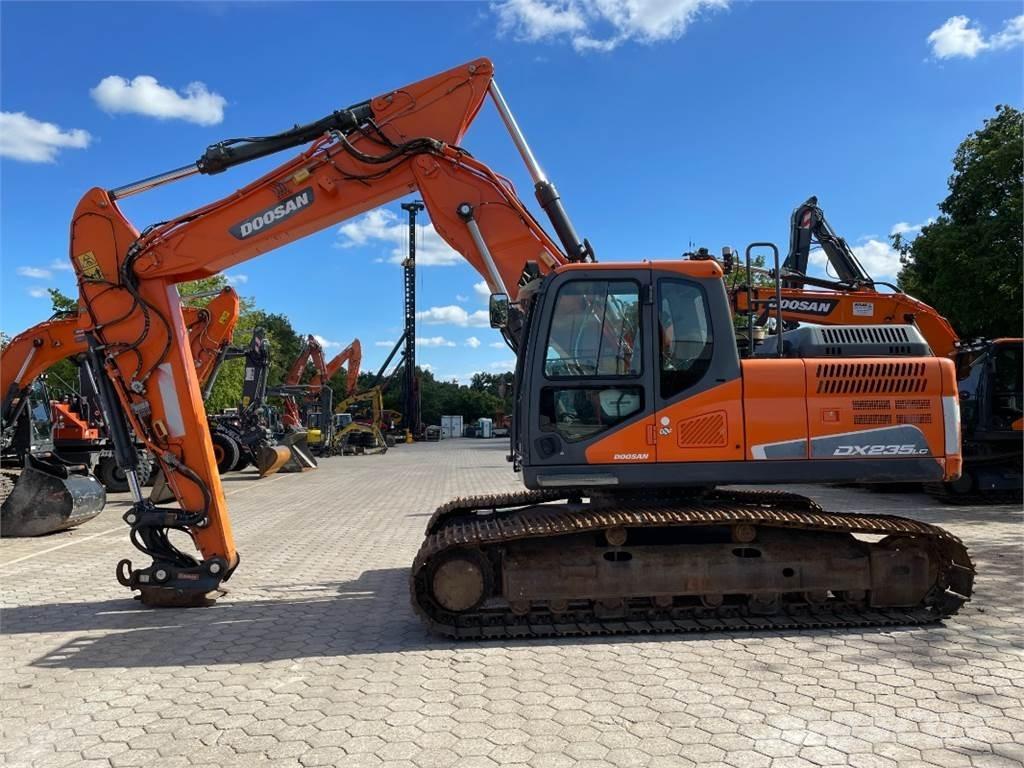 Doosan DX235LC-5 حفارات زحافة