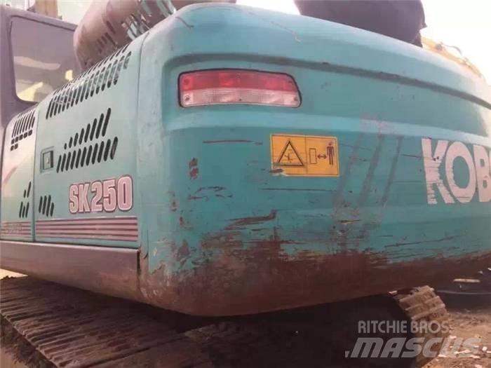 Kobelco SK 250-8 حفارات زحافة