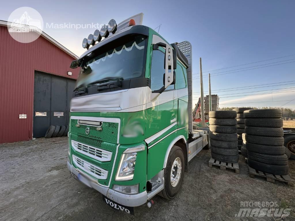 Volvo FH 540 شاحنات أشجار