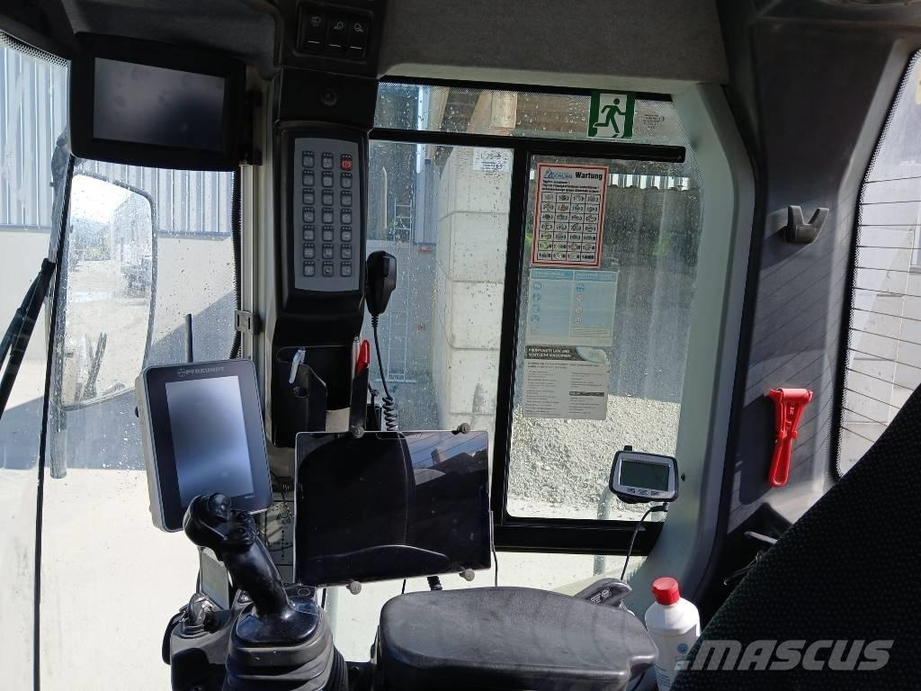 Liebherr L 550 لوادر بعجل