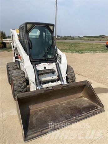 Bobcat S 300 لوادر انزلاقية التوجيه