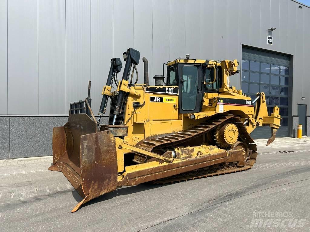 CAT D 7 R (Leica GPS) بلدوزرات مجنزرة