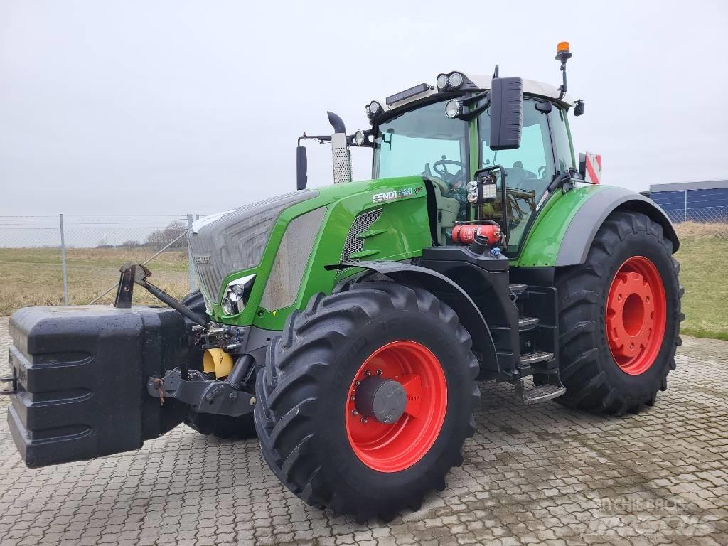 Fendt 828 Vario الجرارات