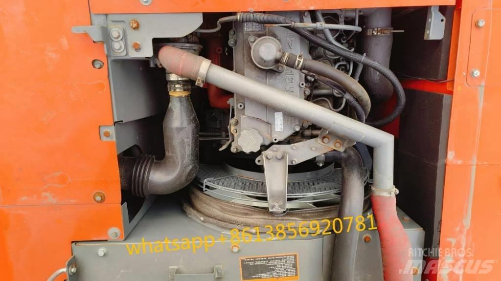 Hitachi ZX 200 حفارات زحافة