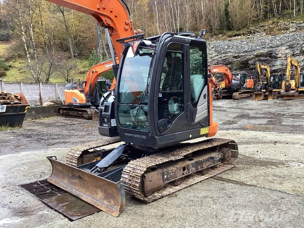 Hitachi ZX85US-6 حفارات وسط 7 طن - 12 طن