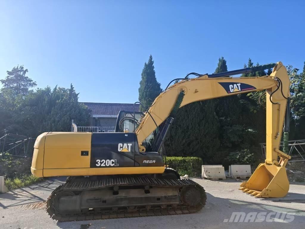 CAT 320 C L حفارات زحافة