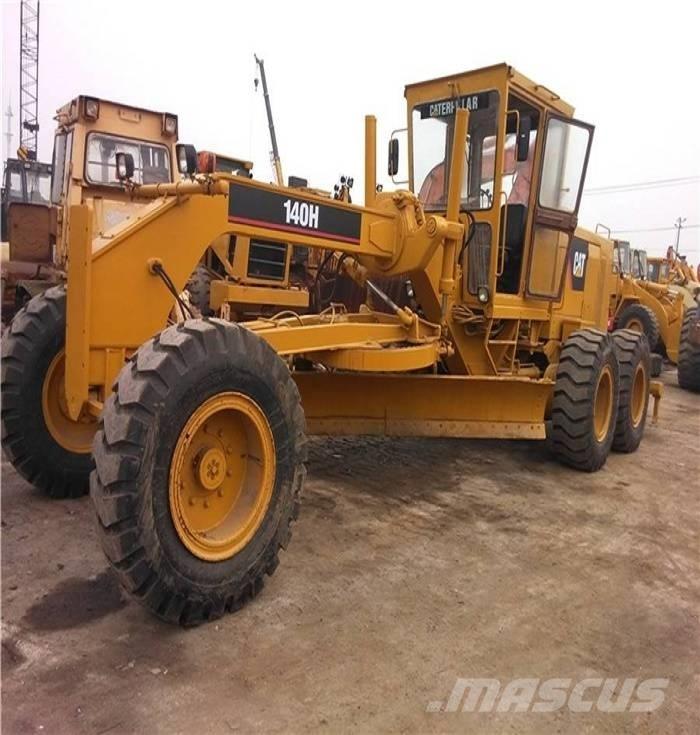CAT 140 H معدات تمهيد الطرق