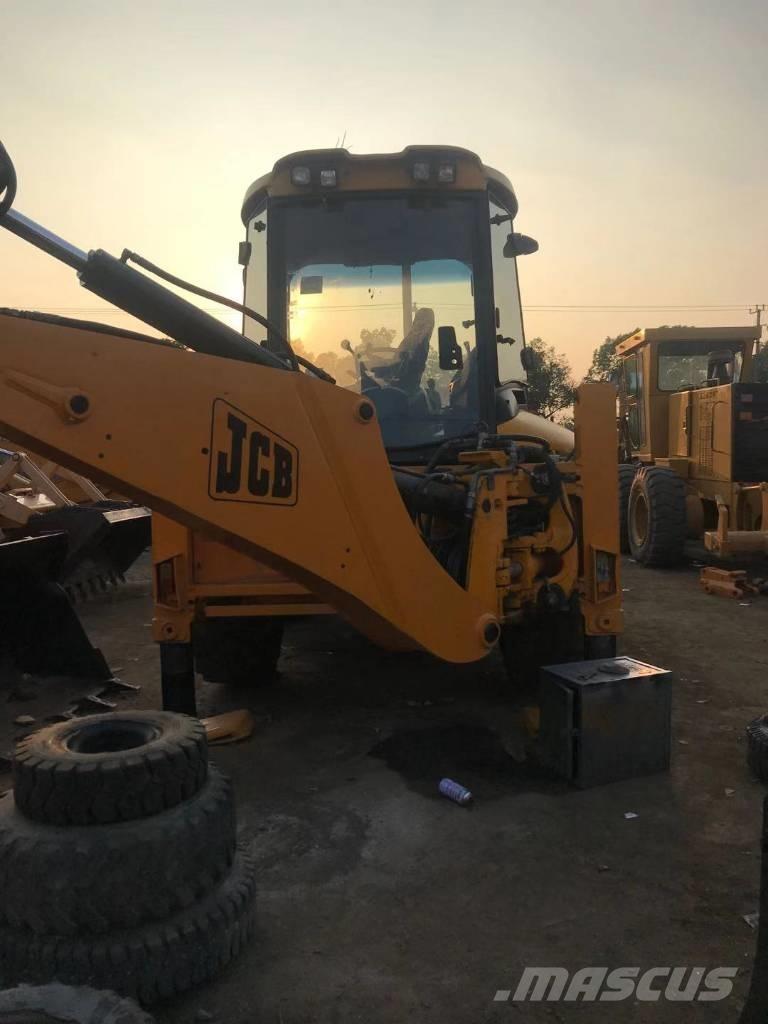 JCB 4CX لوادر ذات جرافات عكسية